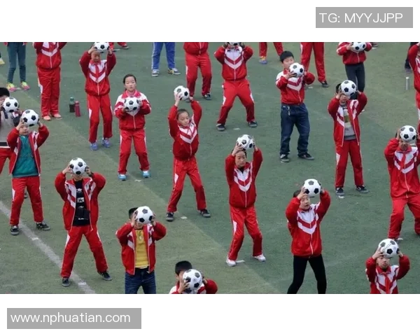 足球卡球星收藏热潮掀起 球迷心中的明星卡牌投资新机会 足球卡球星收藏热潮掀起 球迷心中的明星卡牌投资新机会