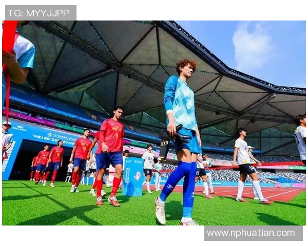 足球球星潮玩热潮来袭 探索球场魅力与创意潮流的完美融合